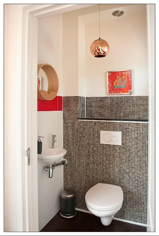 Apartment Private Guesthouse Bnb The Waterhouse Houseboat Amsterdam Netherlands